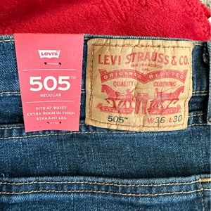 New w tags Levi 505 Regular Fit 36 / 30